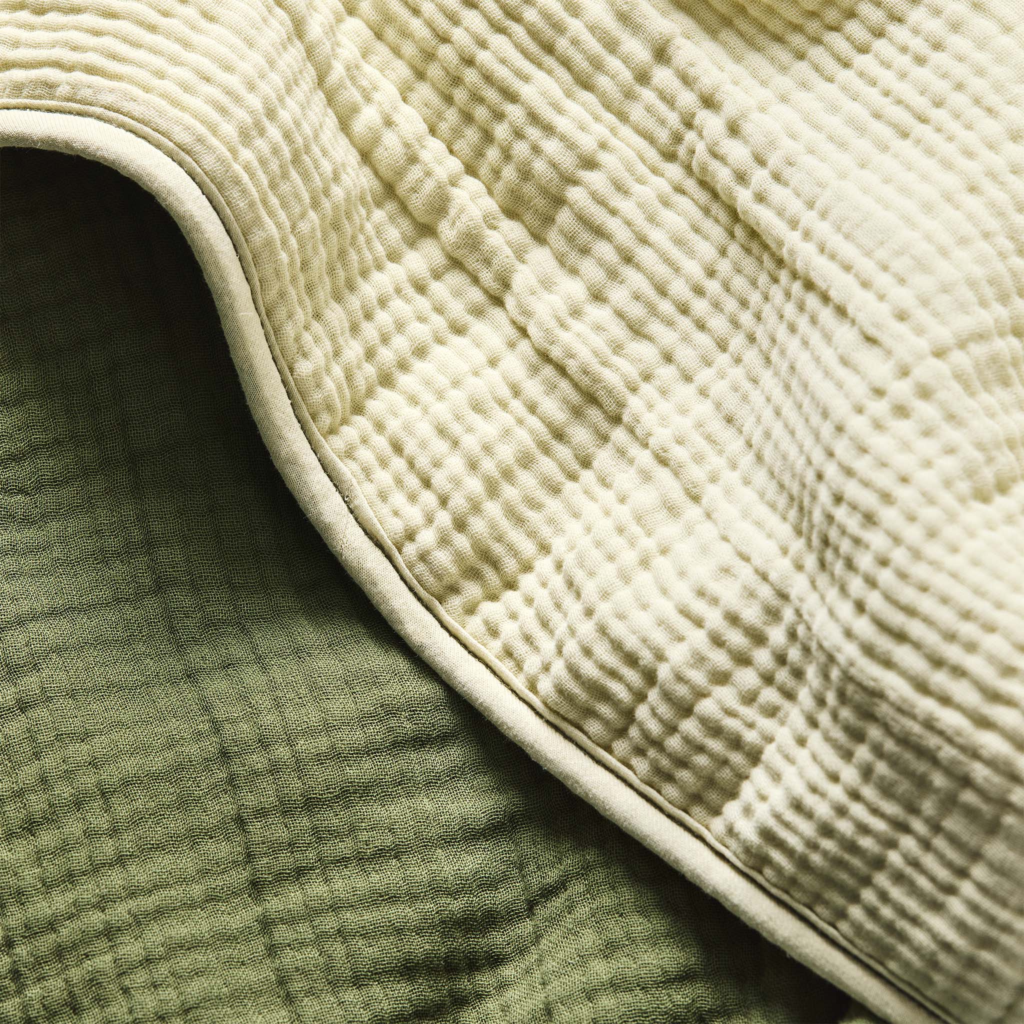 Breezeweave Reversible Cotton Comforter - Image 6
