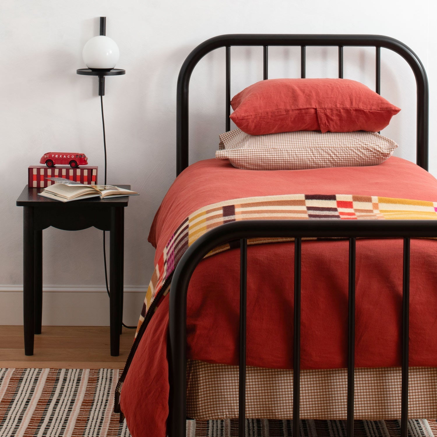 Hamilton Bed - Image 23