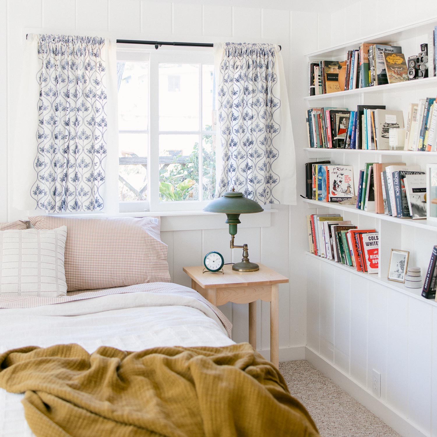 June Side Table - Image 10
